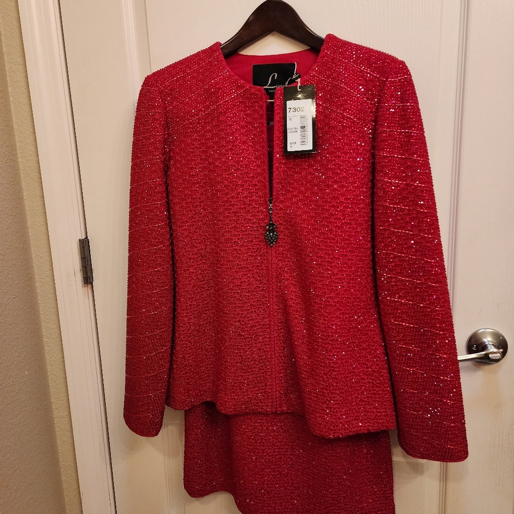 Liorah 2 piece suit size 8